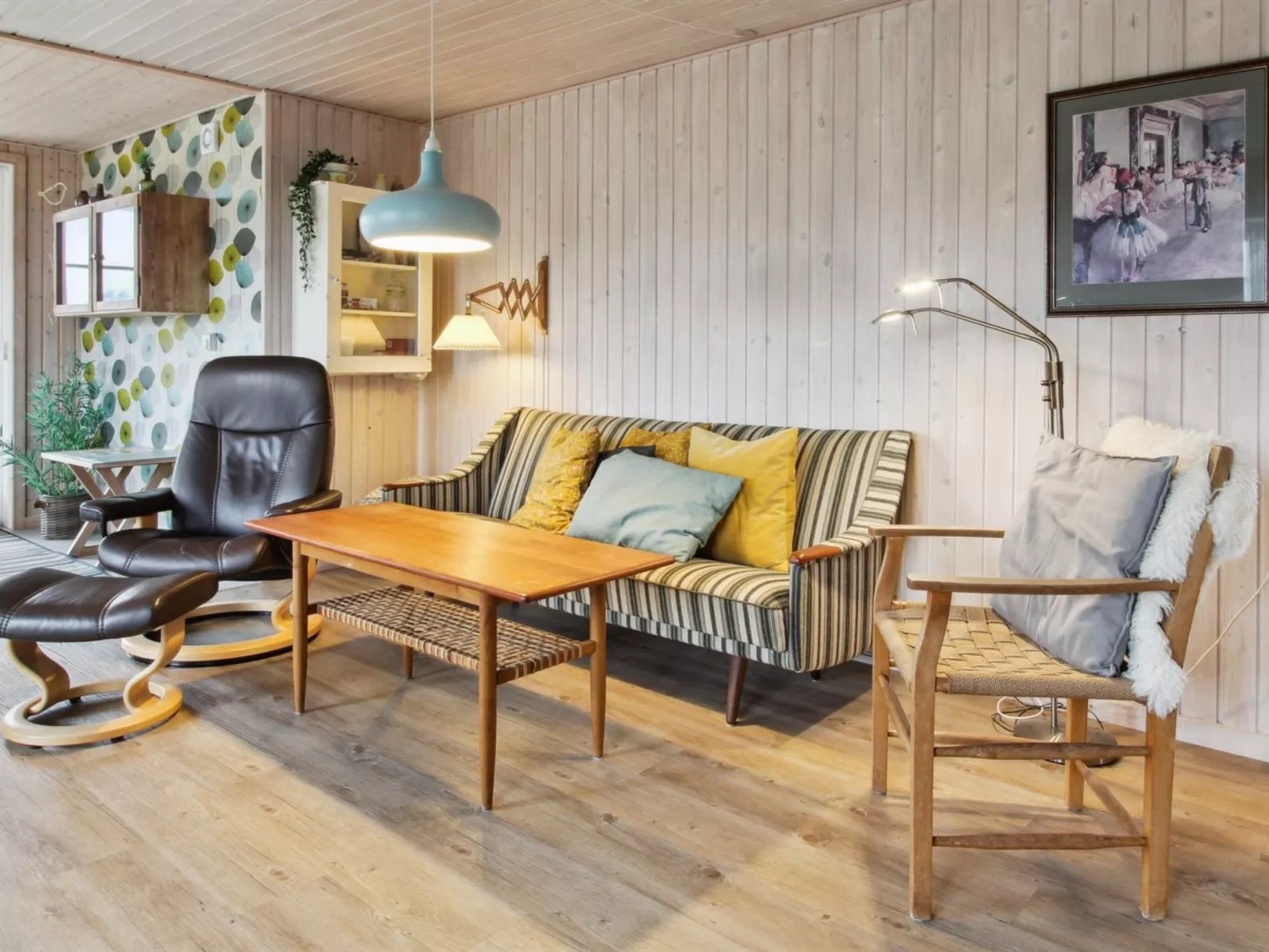 "Uddi" - 1.3km from the sea