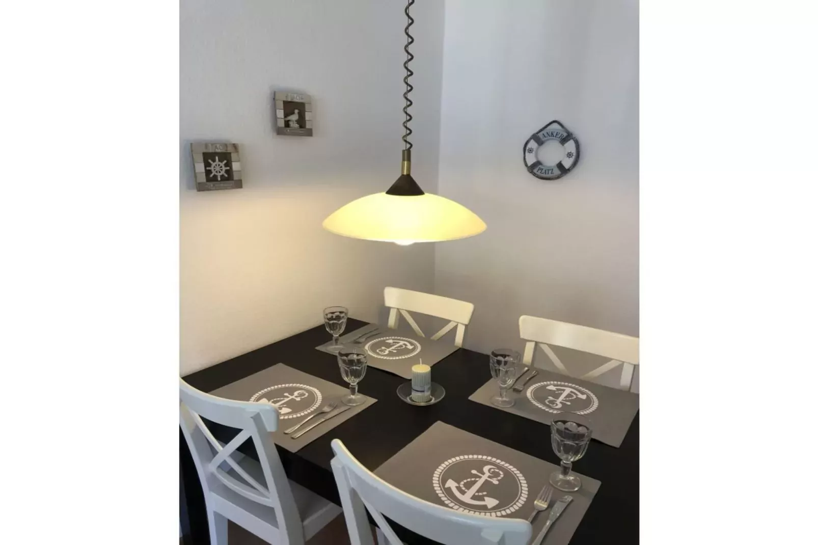 268360-Eetkamer