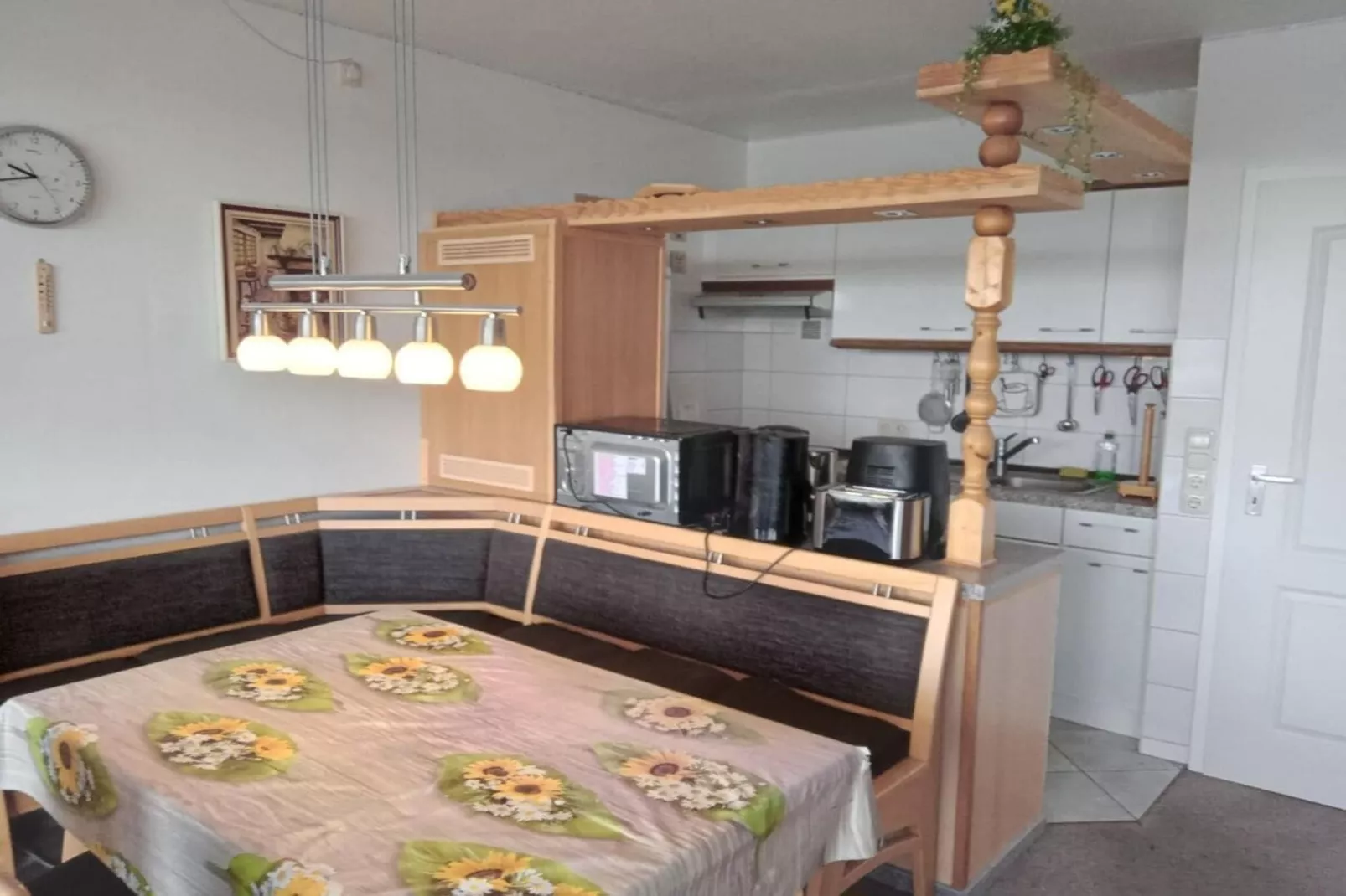 497993-Eetkamer
