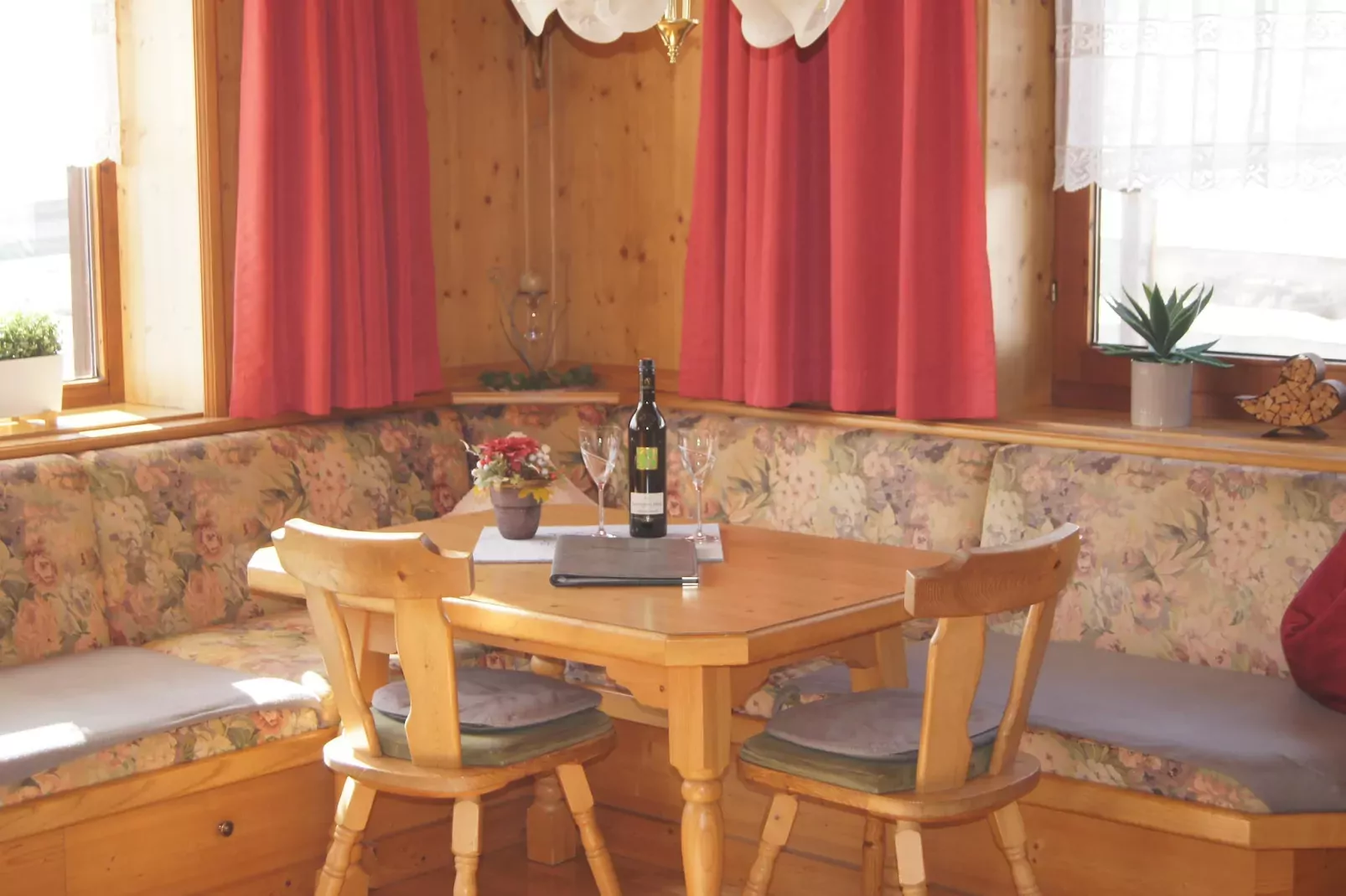 Ferienwohnung Ramona-Woonkamer