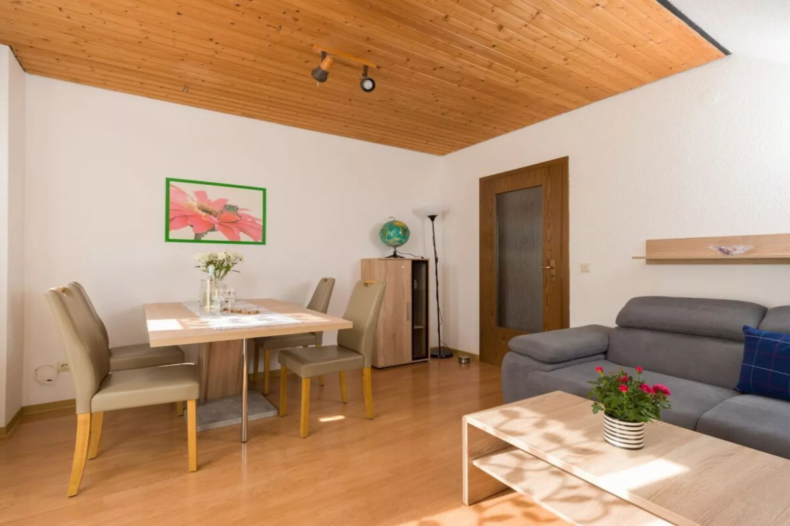 346255-Eetkamer