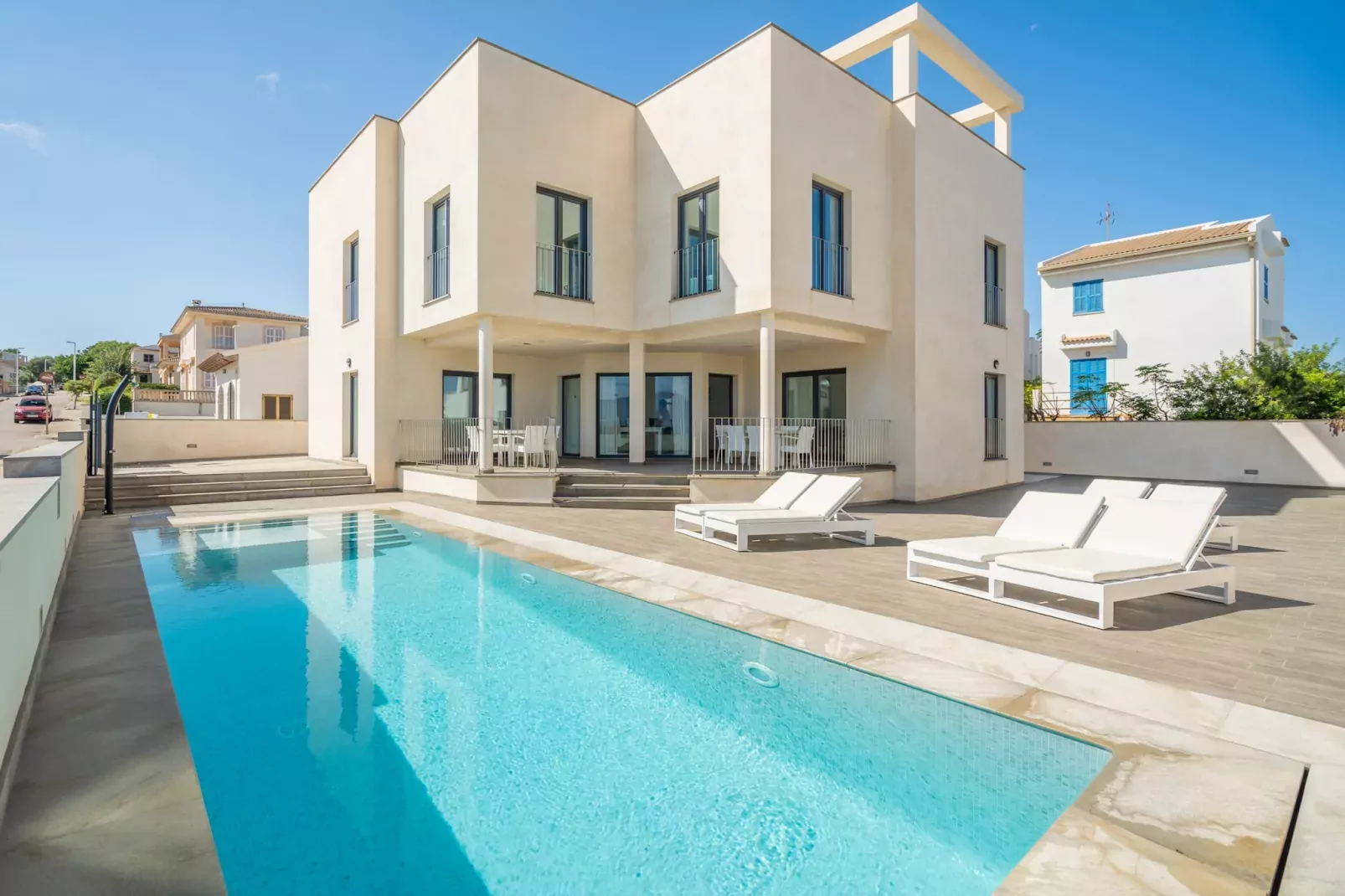 poolofhouse