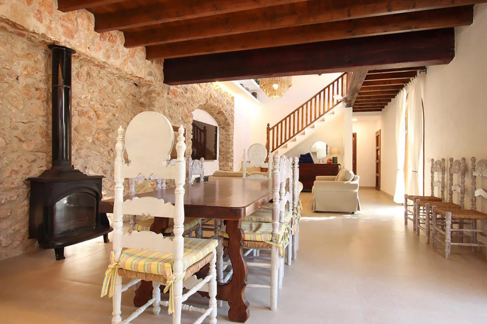 Ben Sa, Finca 5StarsHome Mallorca-Eetkamer