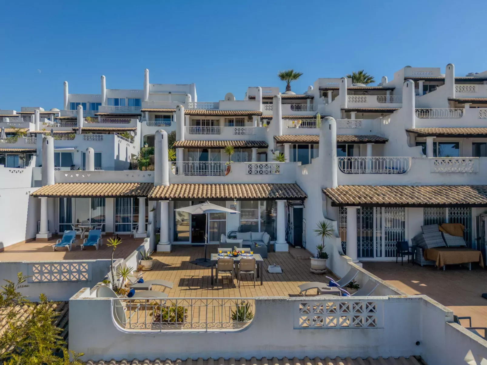 Sol Beach View Terrace-Buiten
