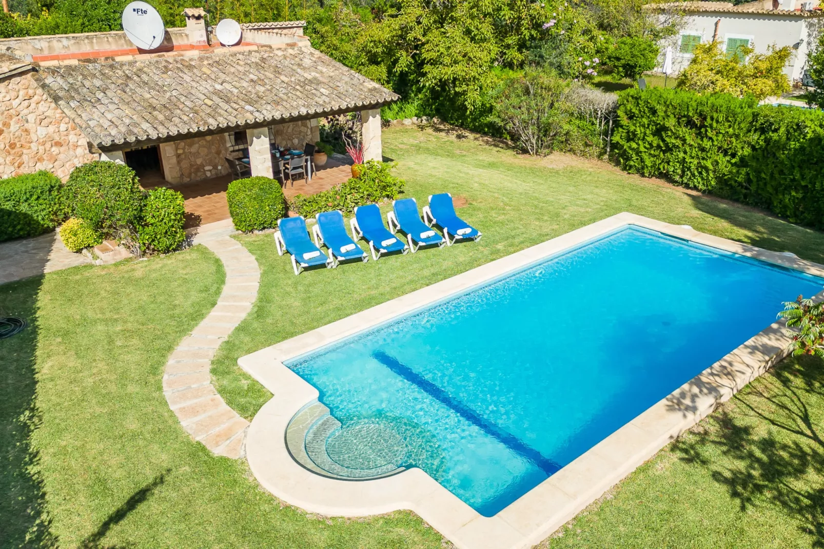 Navarro - 10445023