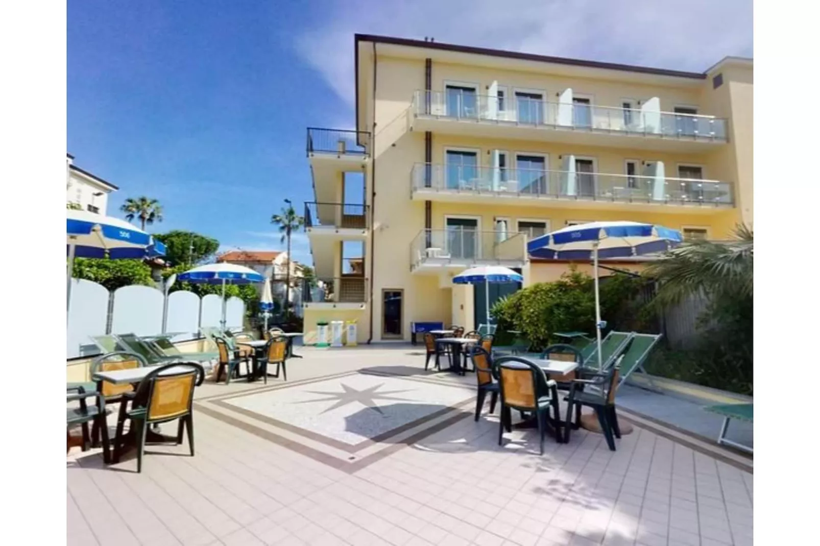 Residence Miriam - APARTMENT TWO BEDROOMS-Parkfaciliteiten