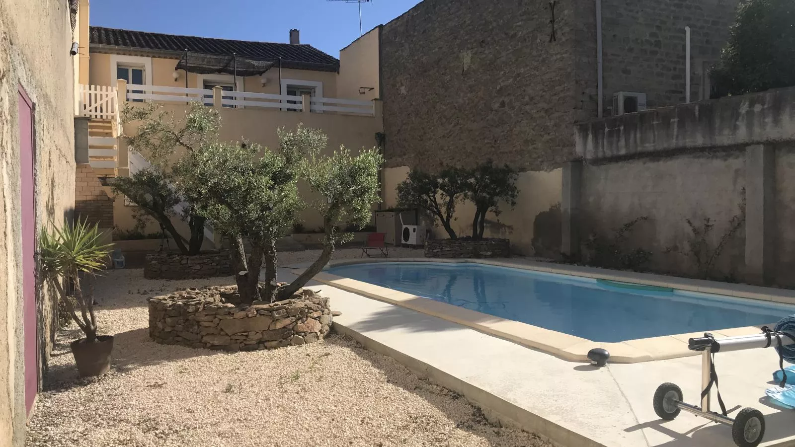 poolofhouse