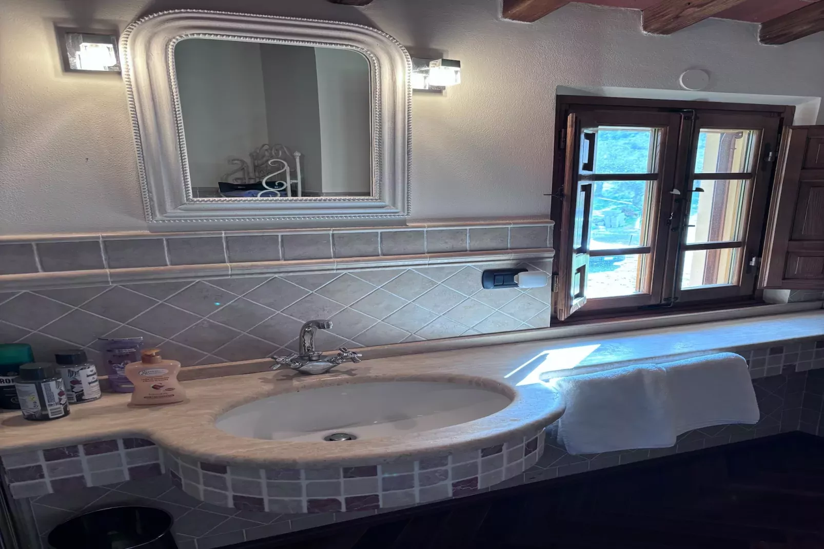 Tenuta del Serra-Badkamer