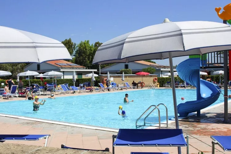 Ferienanlage La Cecinella Villaggio Turistico Cecina Mare Typ Trilo  F Villette GINEPRO-Zwembad
