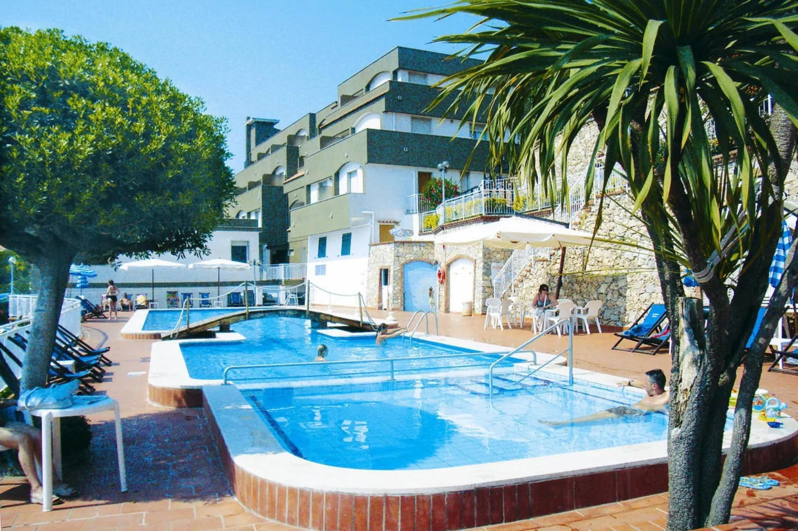 poolofhouse