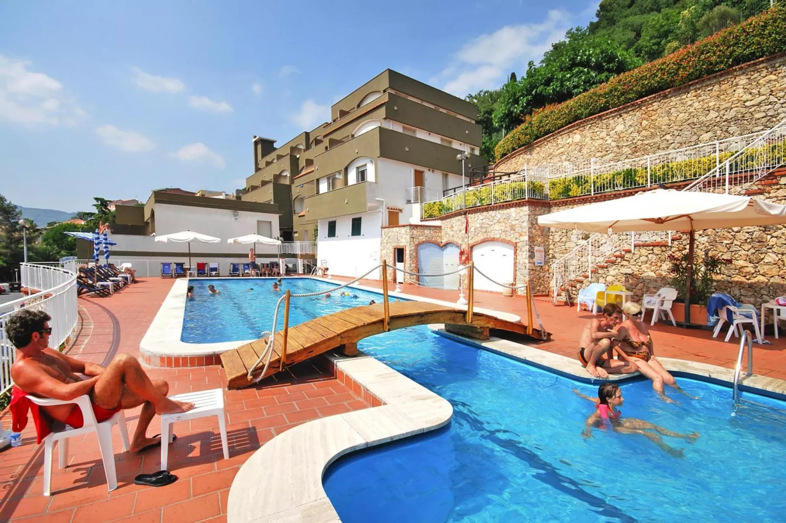 poolofhouse