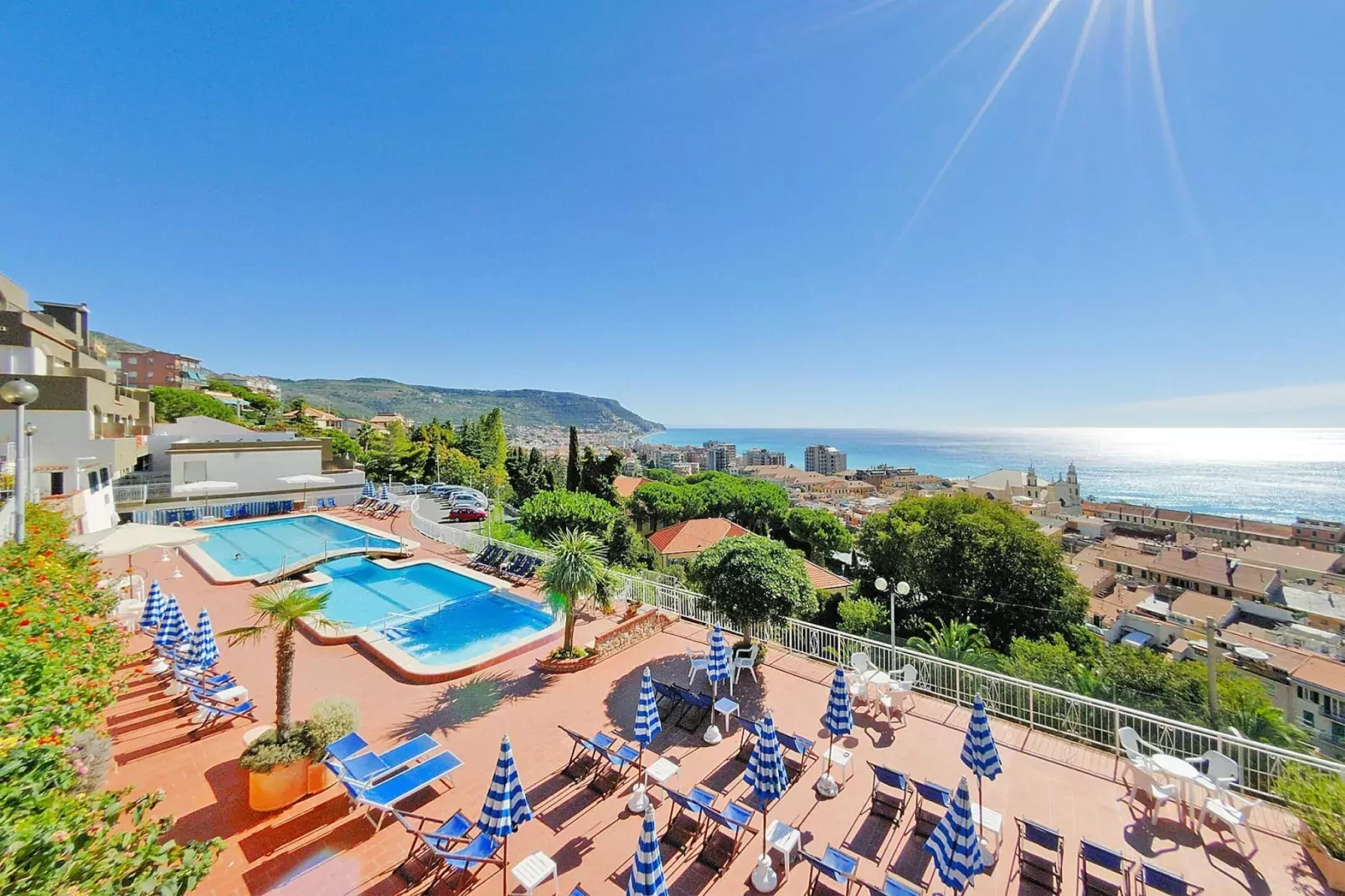Residence Sant'Anna Pietra Ligure - old B6 CM / B6 CM Comfort - new B5 comfort-Zwembad