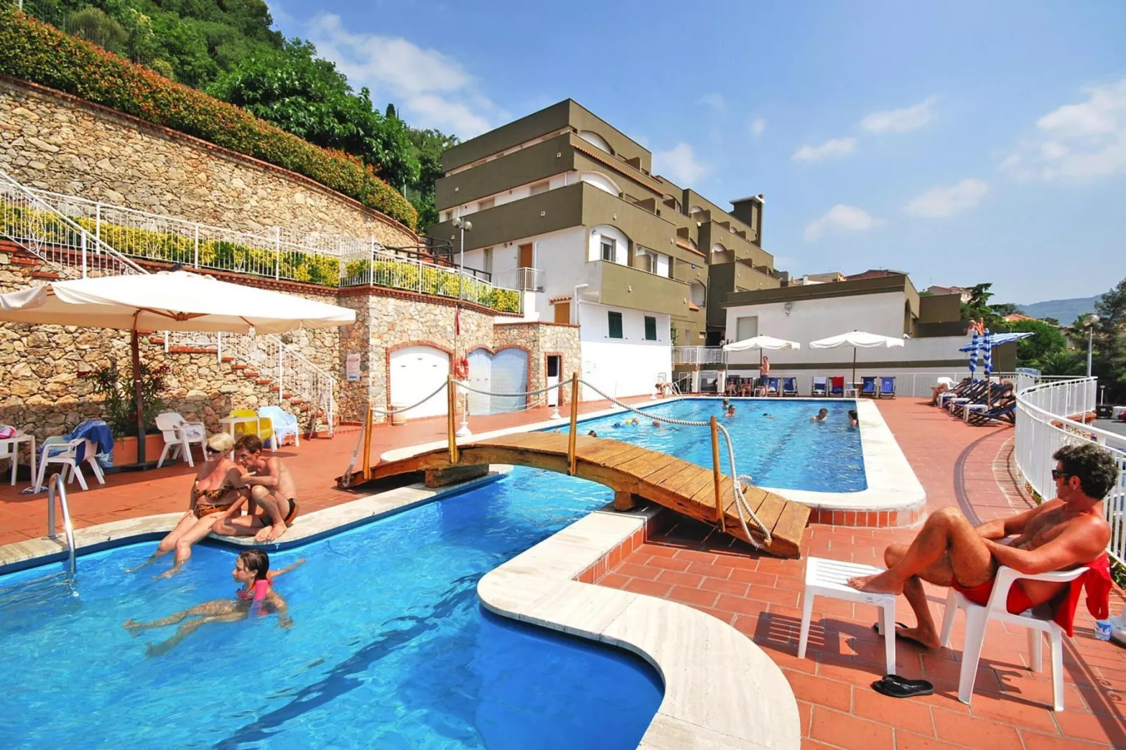 Residence Sant'Anna Pietra Ligure - TR1 - C8 CL Classic-Zwembad
