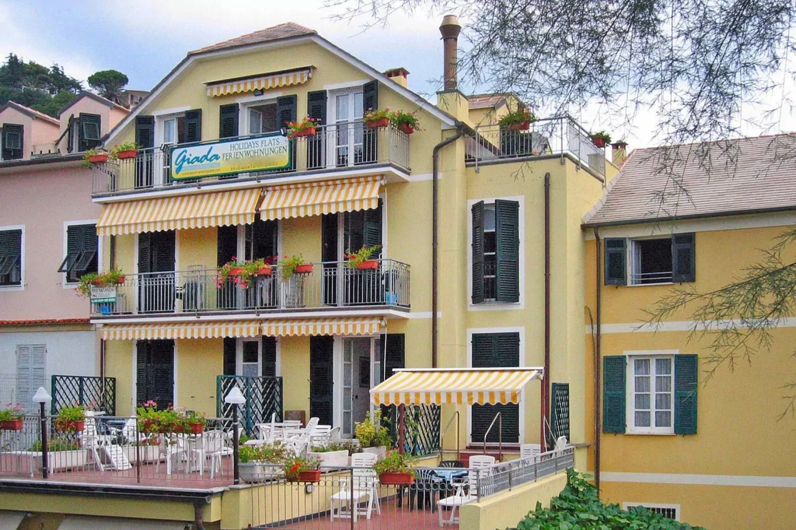 Apartments Giada Moneglia - B6/B601 Casa Giada or Casa dei Pescatori-Buitenkant zomer