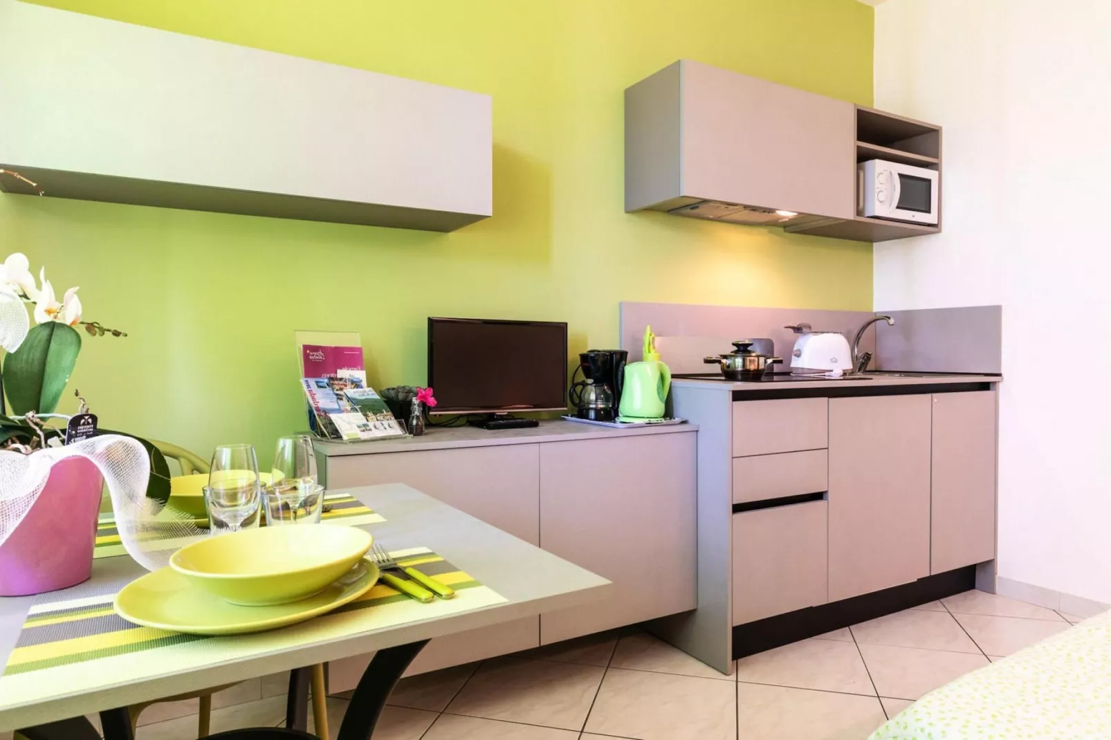 Residence Casa & Vela SRL, Oggebbio-Monolocale-Keuken
