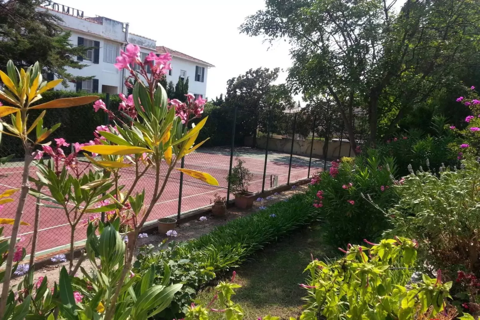 Juan-les-Pins Vue Mer Plage Piscine et Tennis