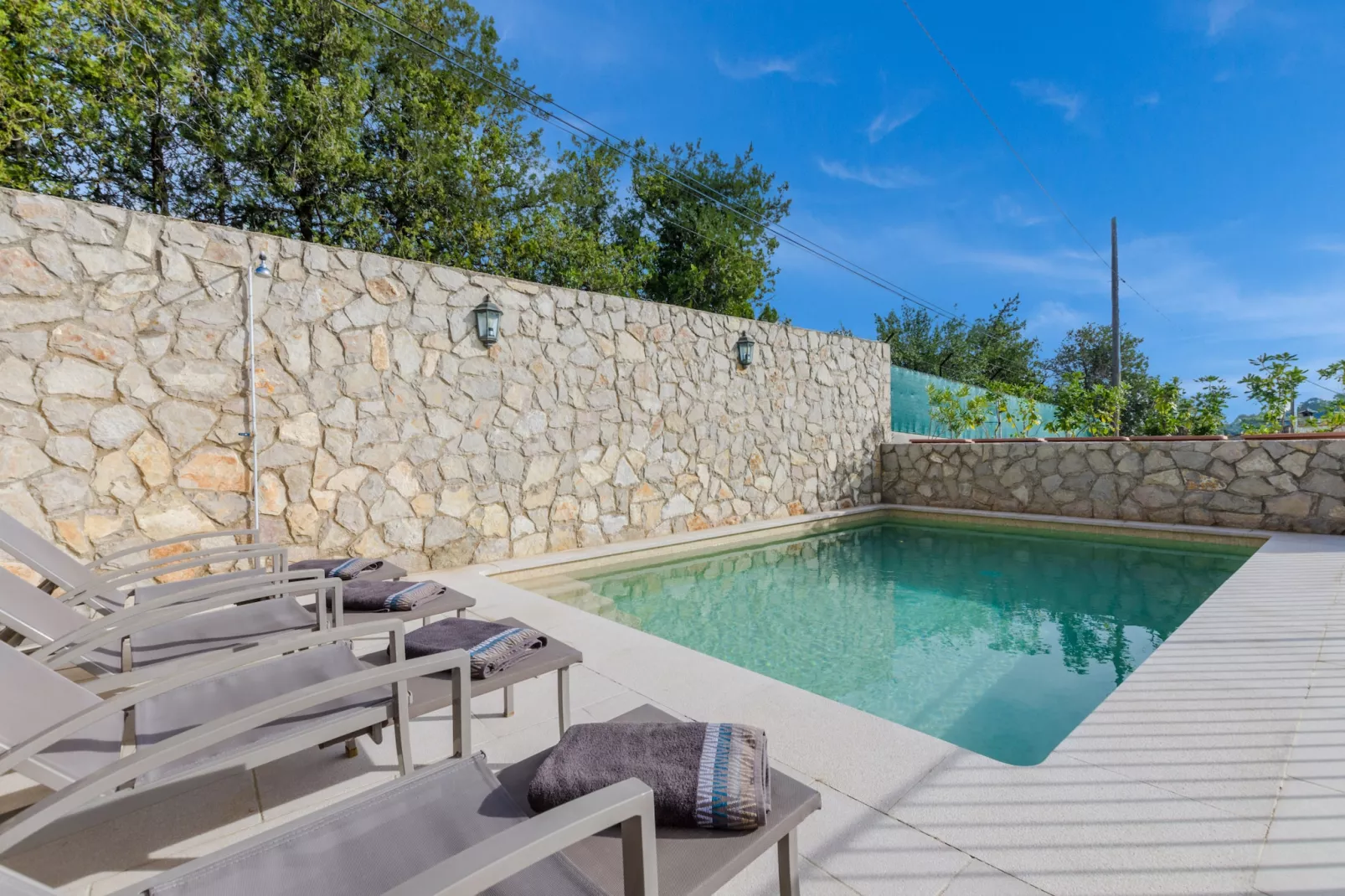 poolofhouse