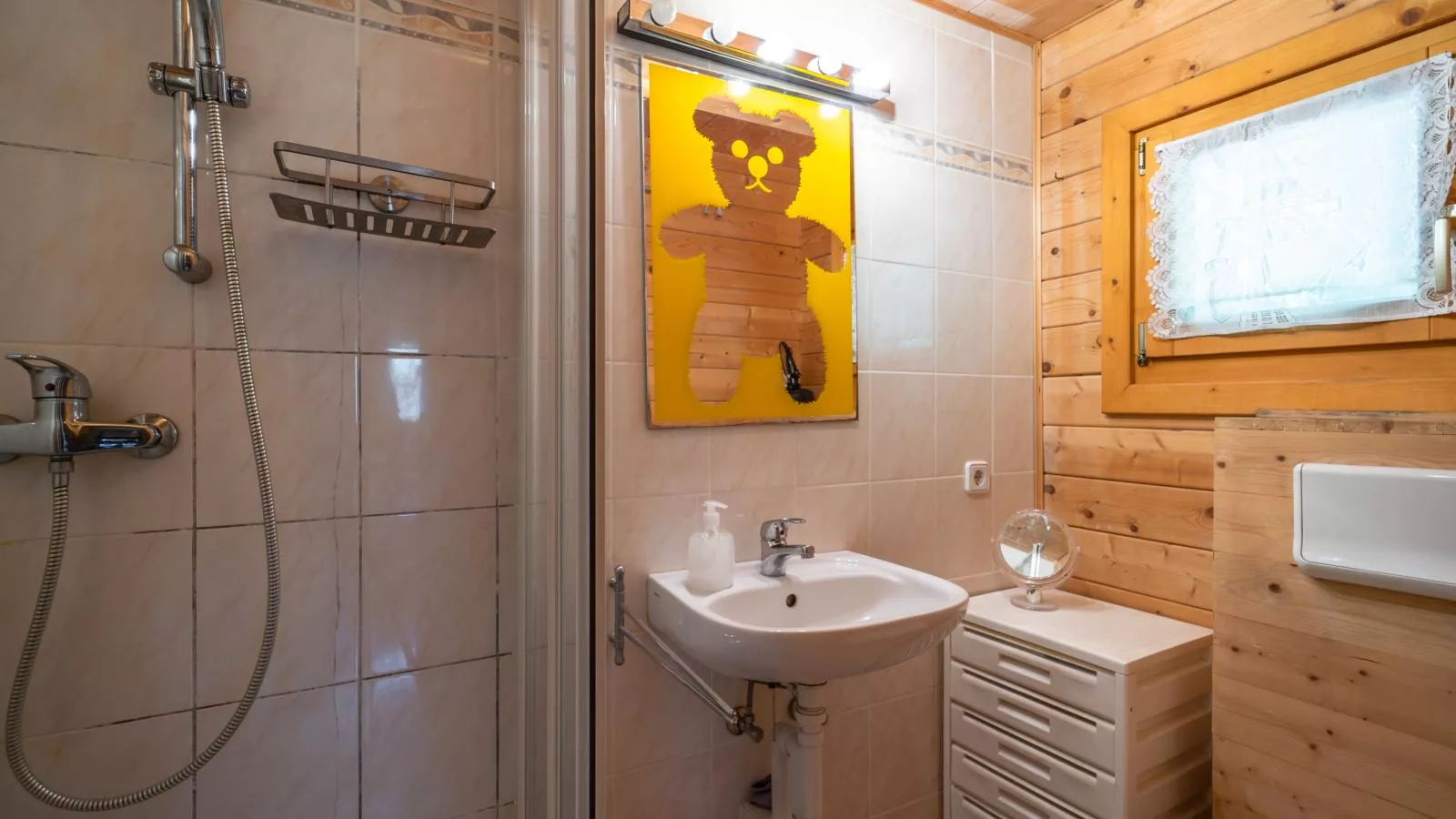 Pauls-Hütte-Badkamer
