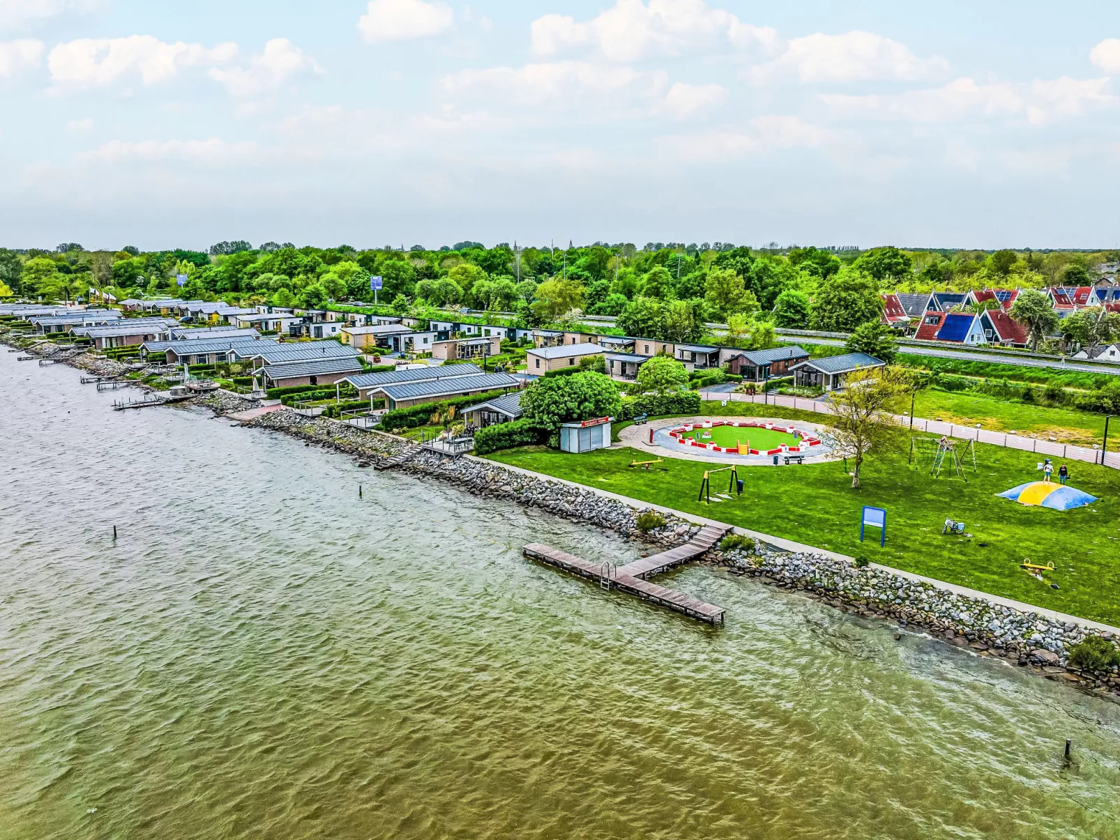 Pavilion Waterfront 4