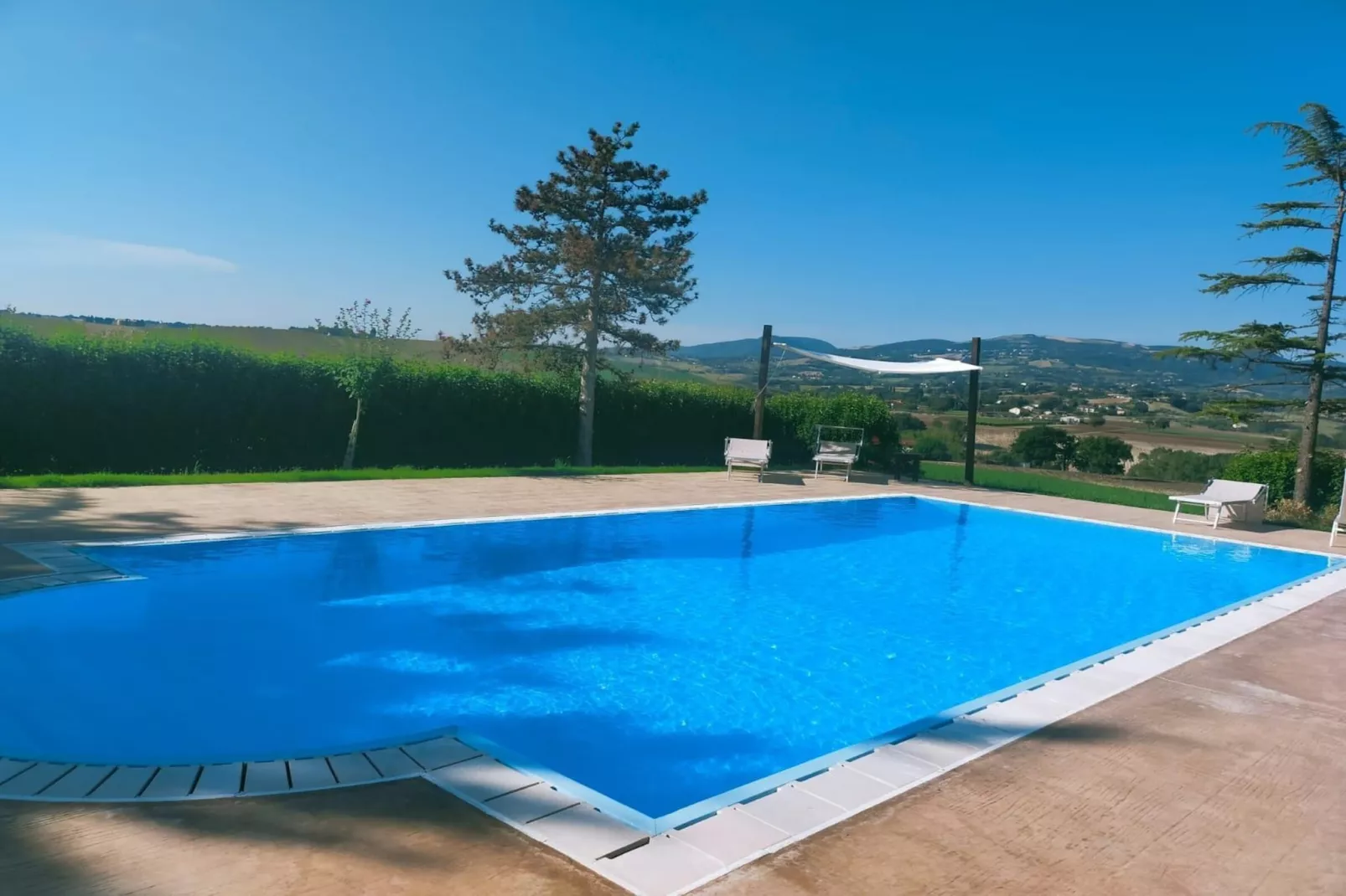 poolofhouse