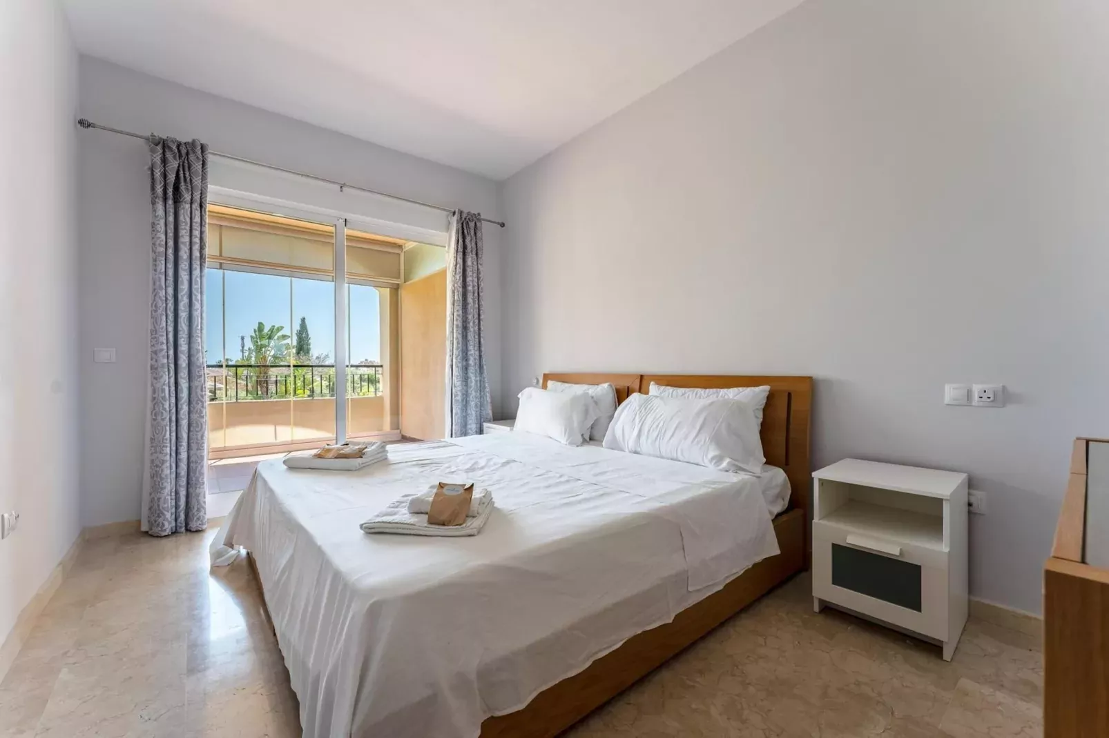 CT 317 - Faro's Playa Marina Apartment-Slaapkamer