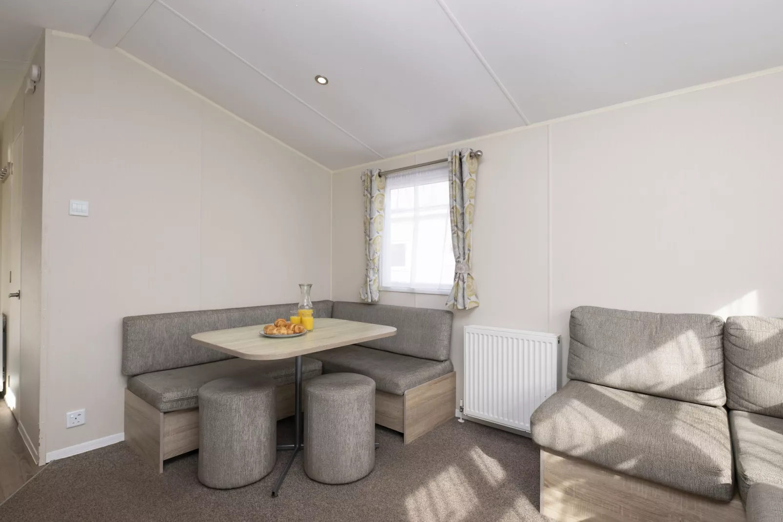 Sunset Pet Friendly-Sfeer