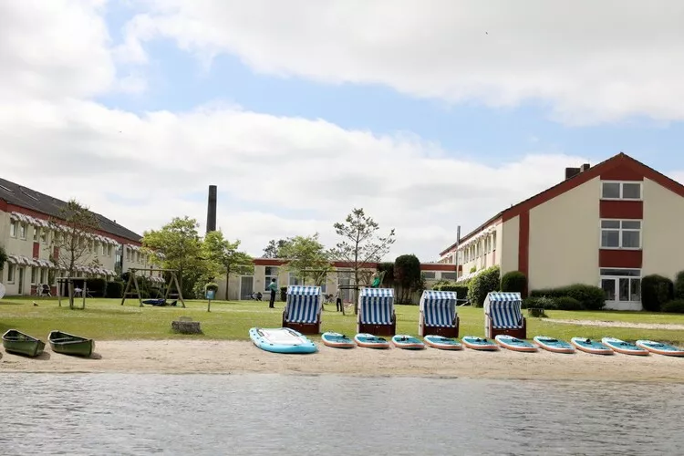 Doppelzimmer mit 3er Alkoven-Buitenkant zomer