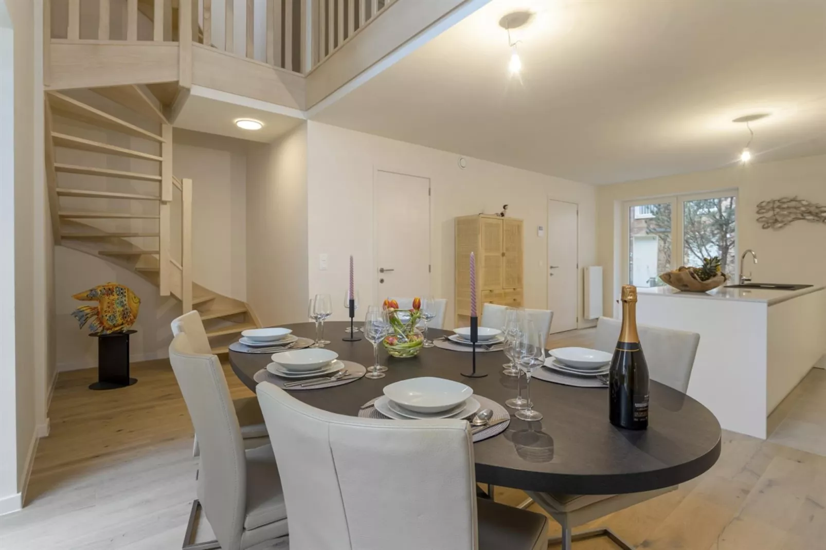 VILLA KARMEL MONASTERY - APARTMENT 8-Eetkamer