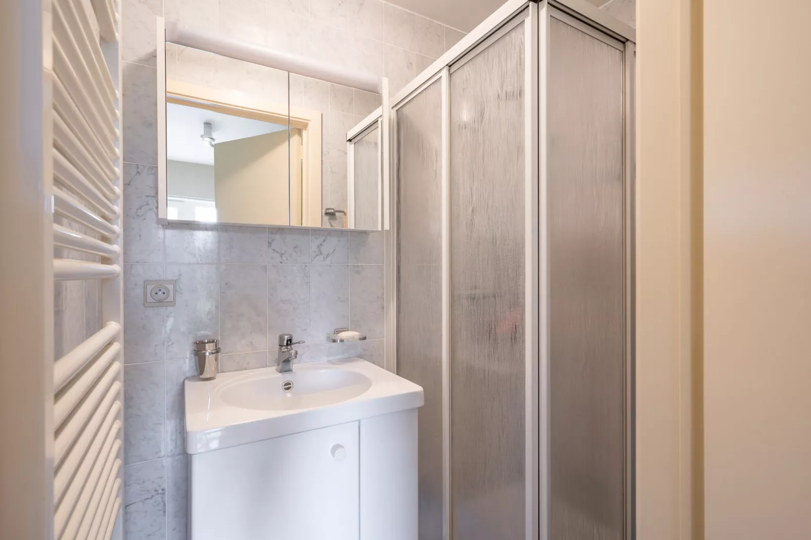 Residence Long Beach-13-Badkamer