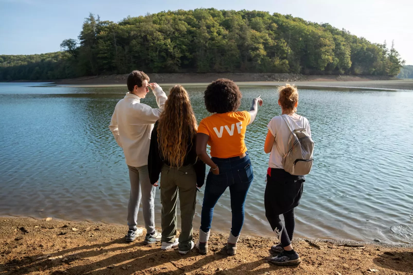 Gîte 2 Pièces 4 Personnes//Semur-en-Auxois-Uitzicht zomer
