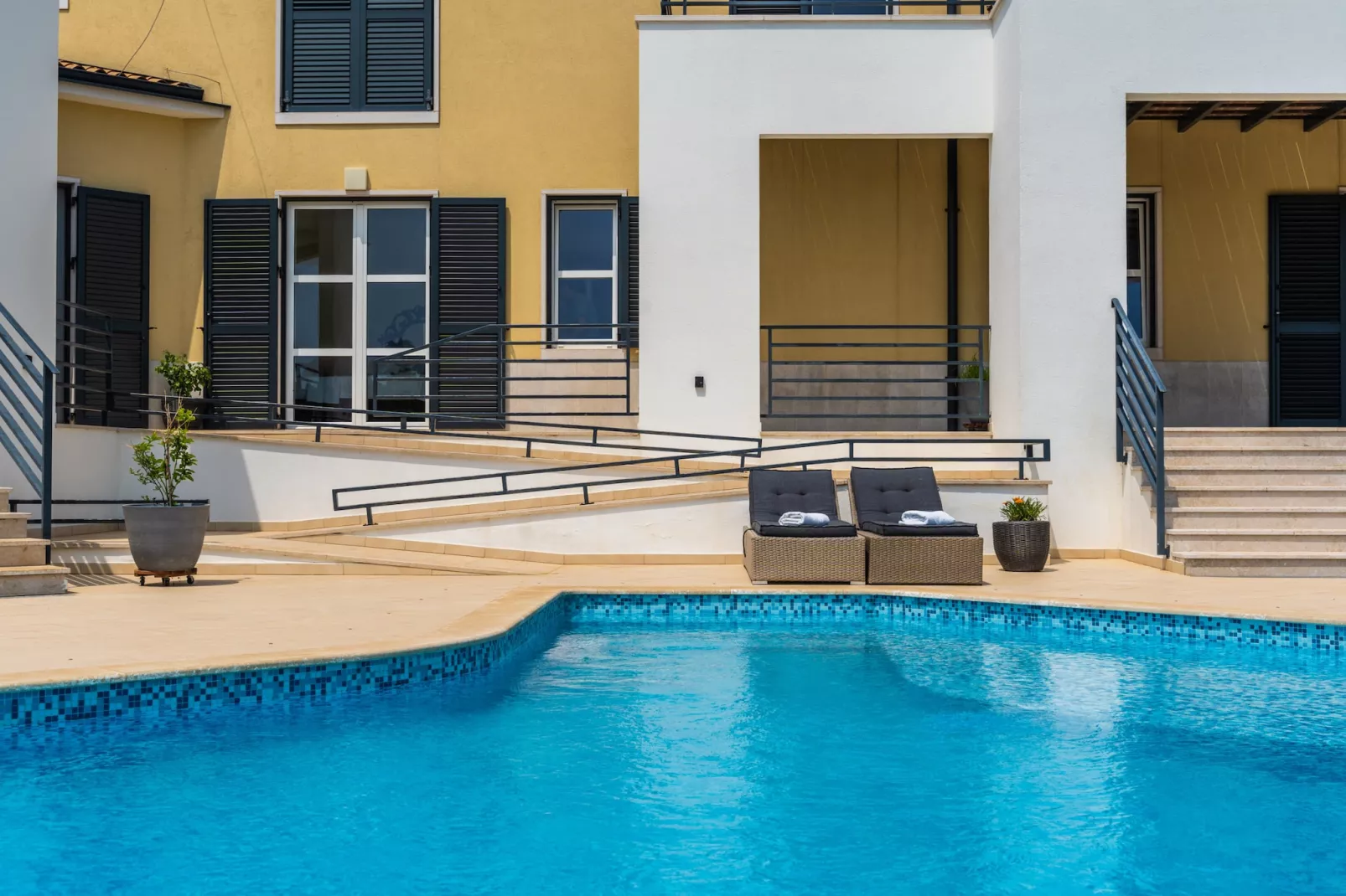 Villa Arkaim with Private Pool-Zwembad