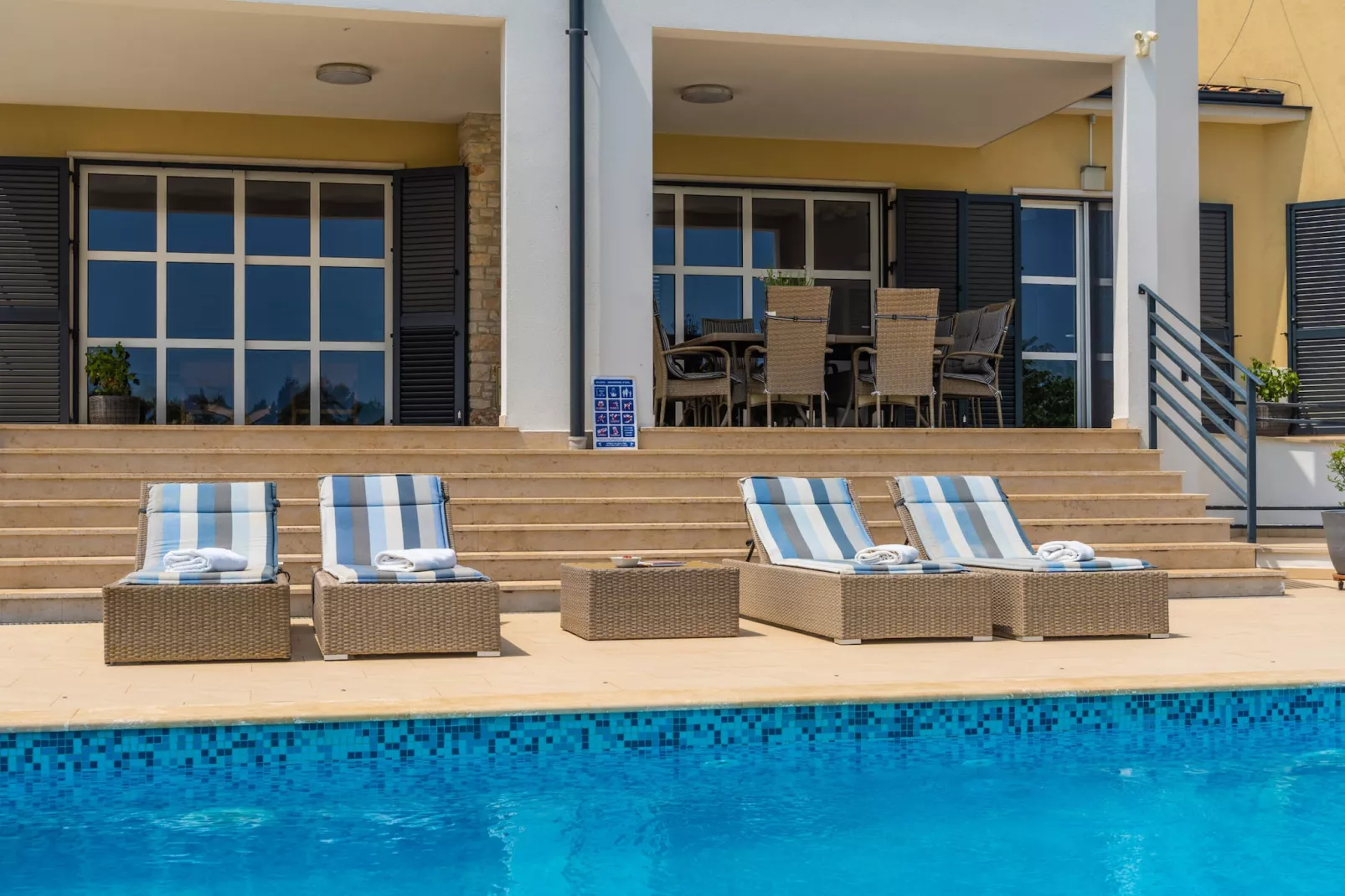 Villa Arkaim with Private Pool-Zwembad