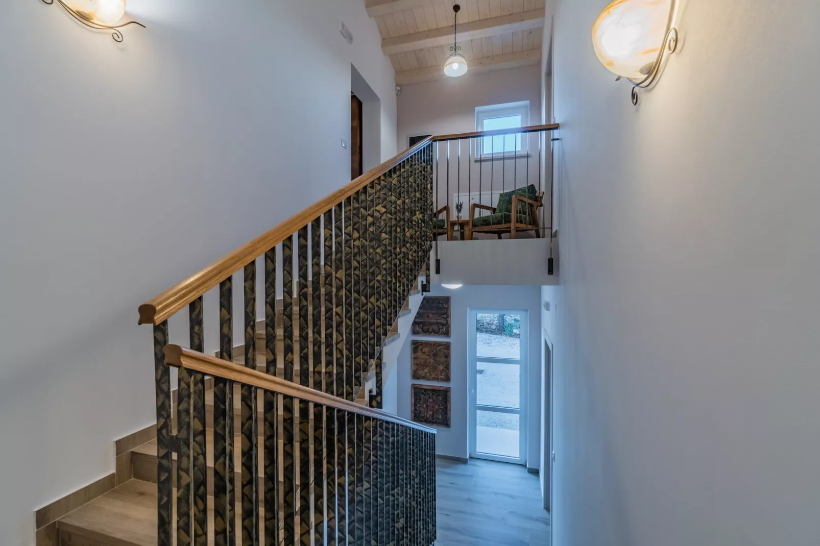 Villa Arkaim with Private Pool-Overloop