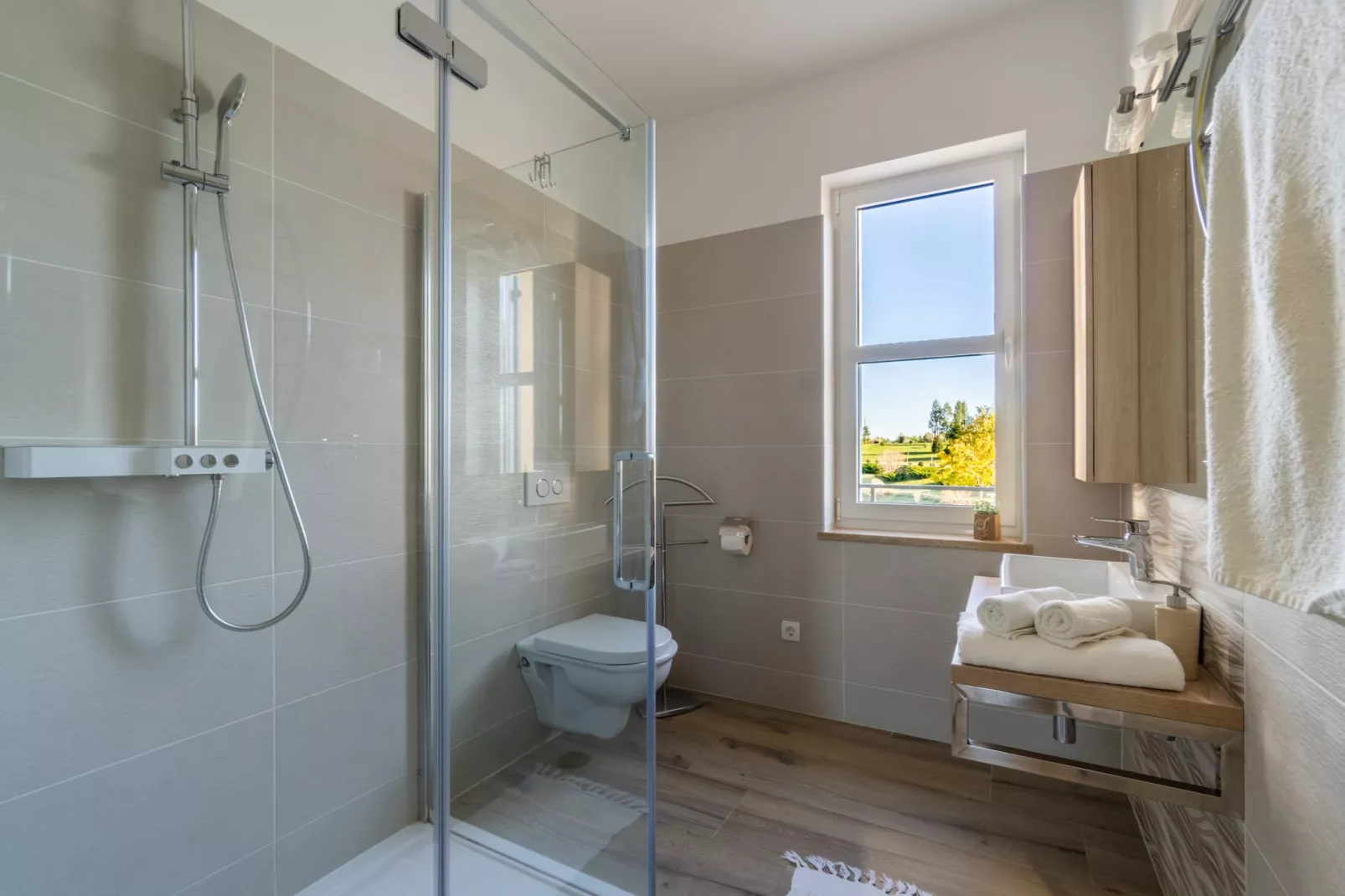 Villa Arkaim with Private Pool-Badkamer