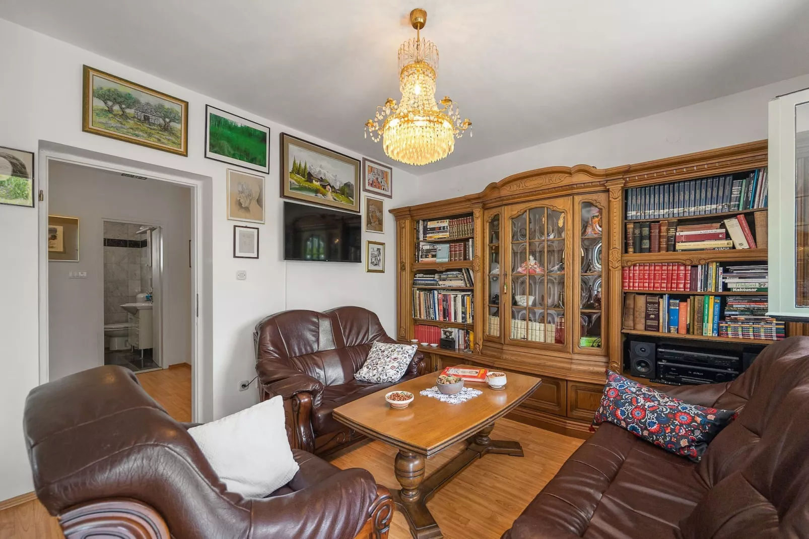Apartment Jano with Balcony - Shabby Chic-Woonkamer