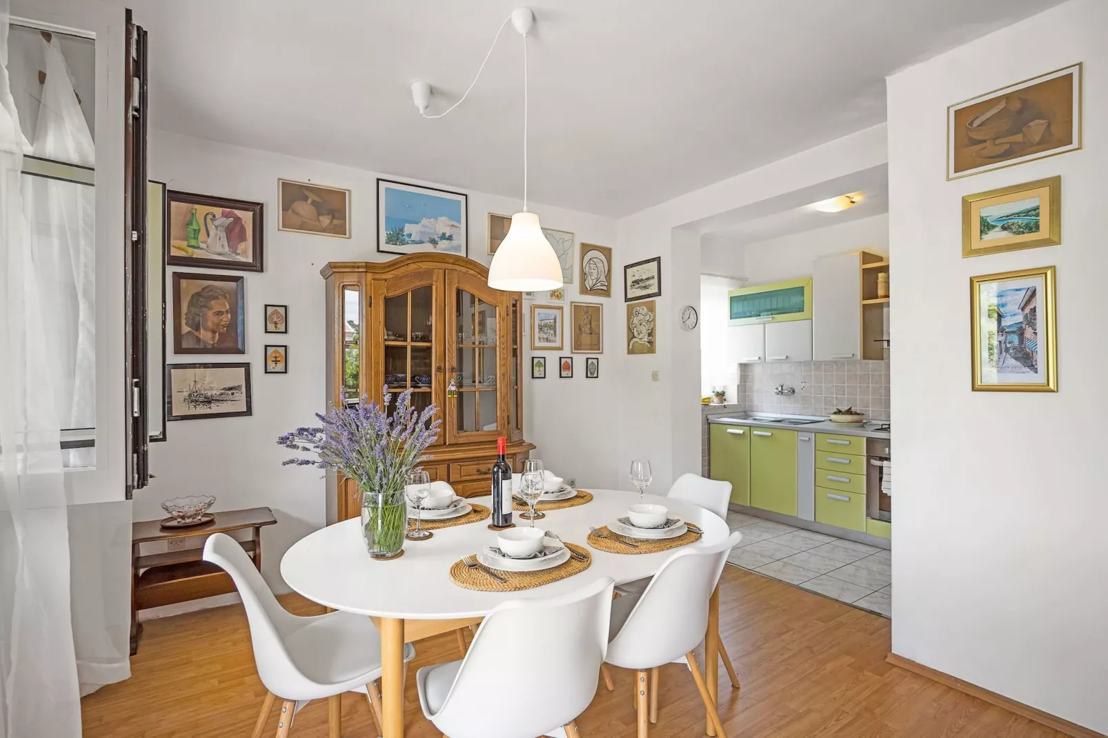 Apartment Jano with Balcony - Shabby Chic-Woonkamer