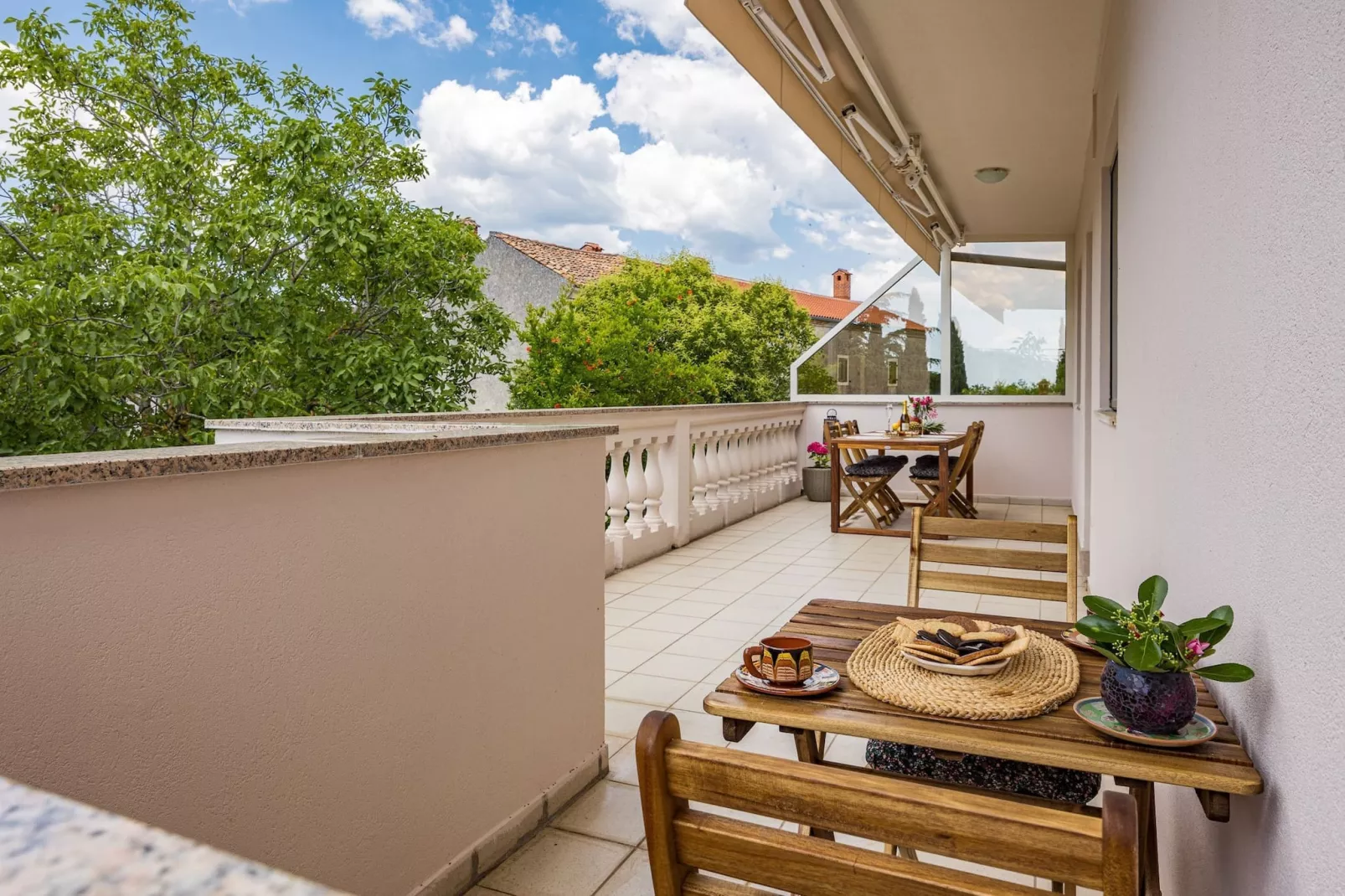 Apartment Jano with Balcony - Shabby Chic-Terrasbalkon