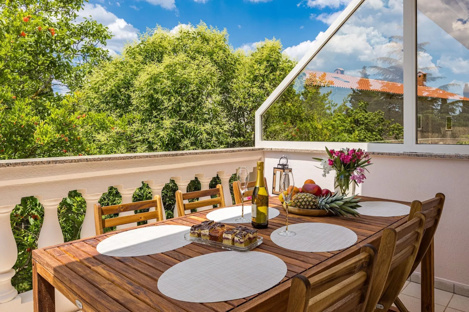 Apartment Jano with Balcony - Shabby Chic-Terrasbalkon