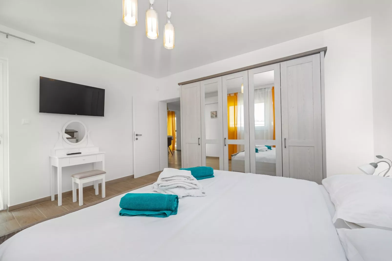 Enchanting Villa Magdalena East with Pool and Jacu-Slaapkamer