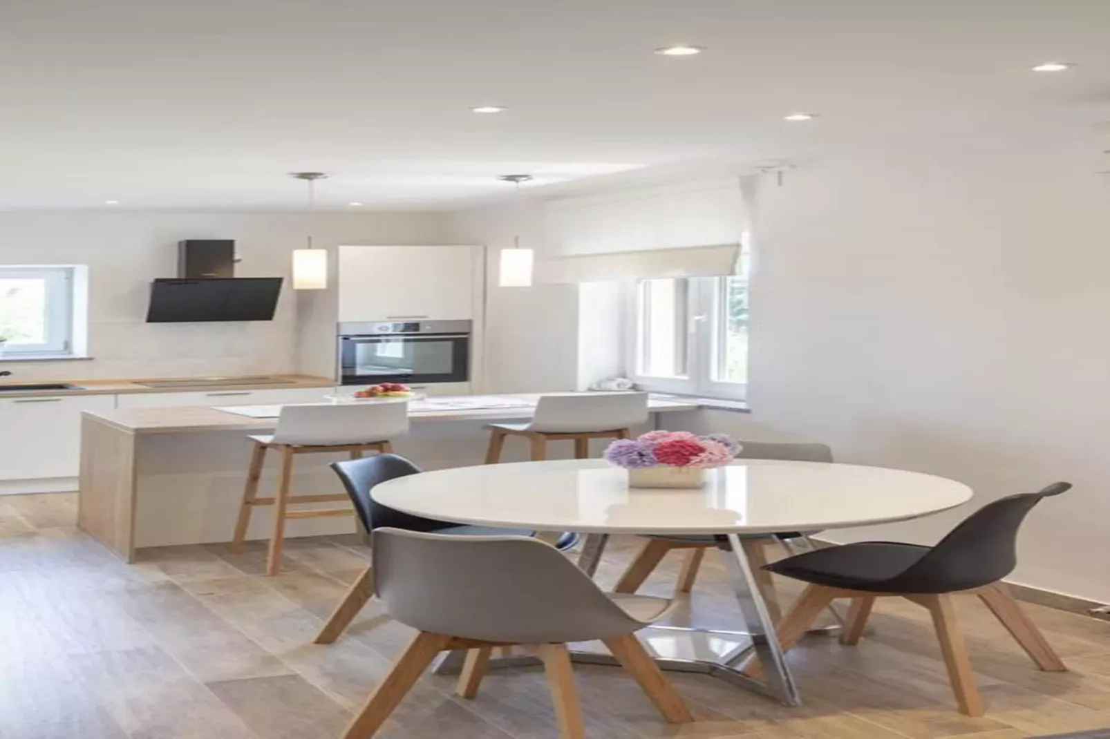 Apartment B - Flower Garden by M&A-Eetkamer