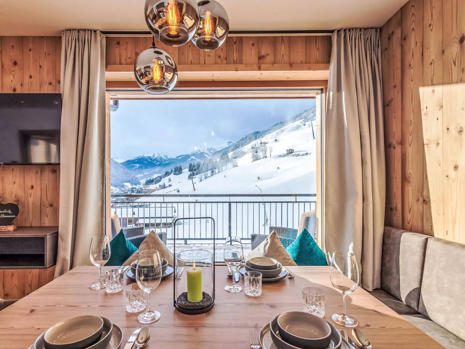Mountain Suite Nr 302-Binnen