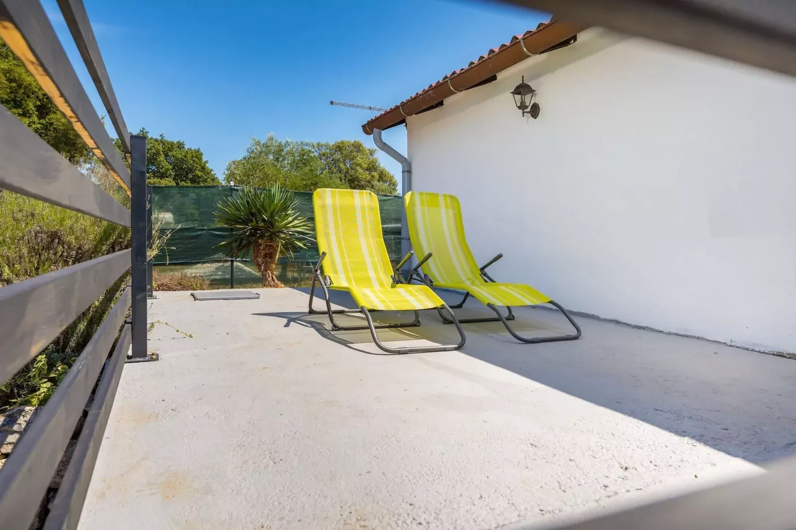Eco Beach House Corinne-Tuinen zomer