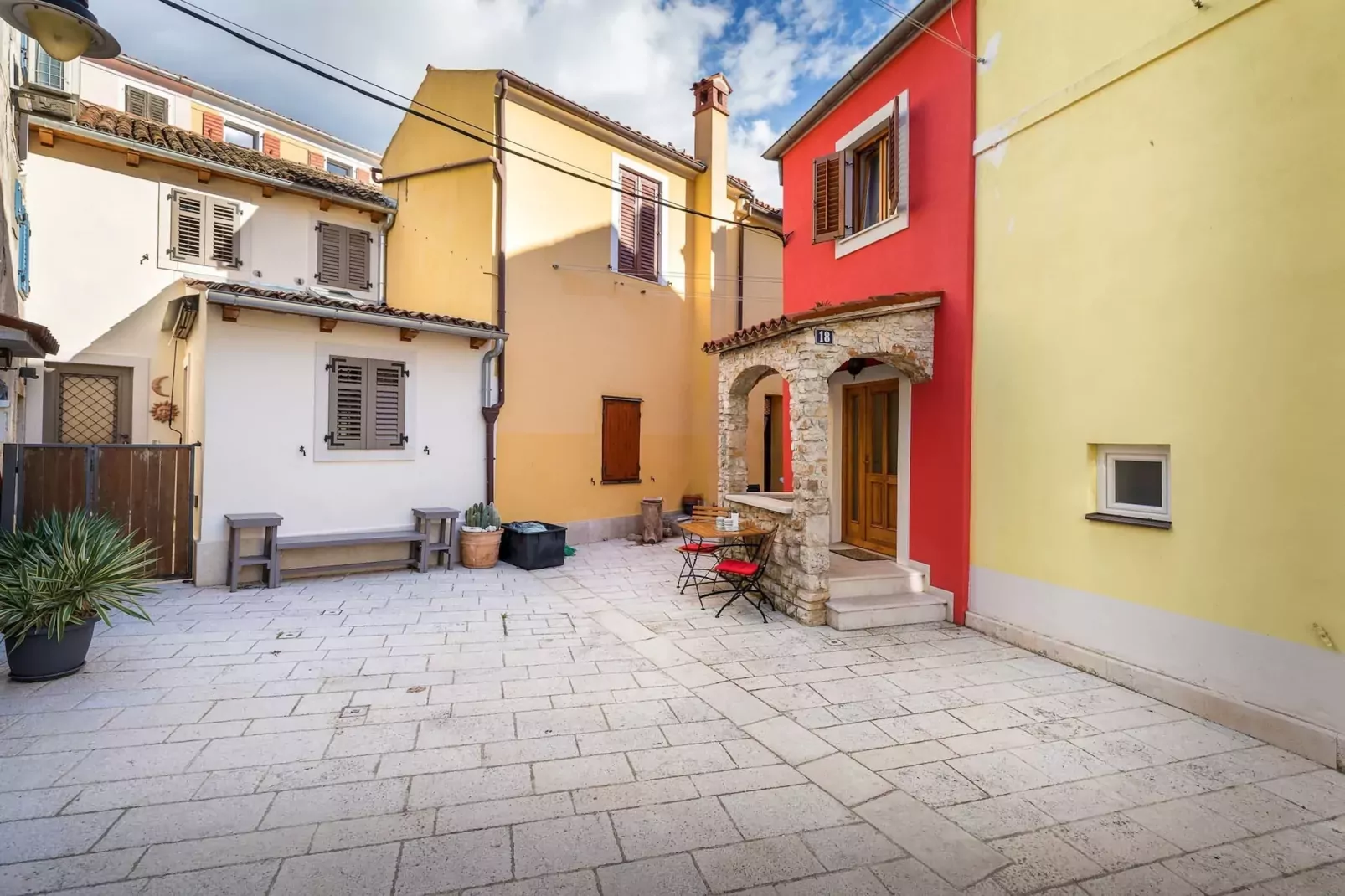 Holiday Home Doda - City Center of Fazana-Terras