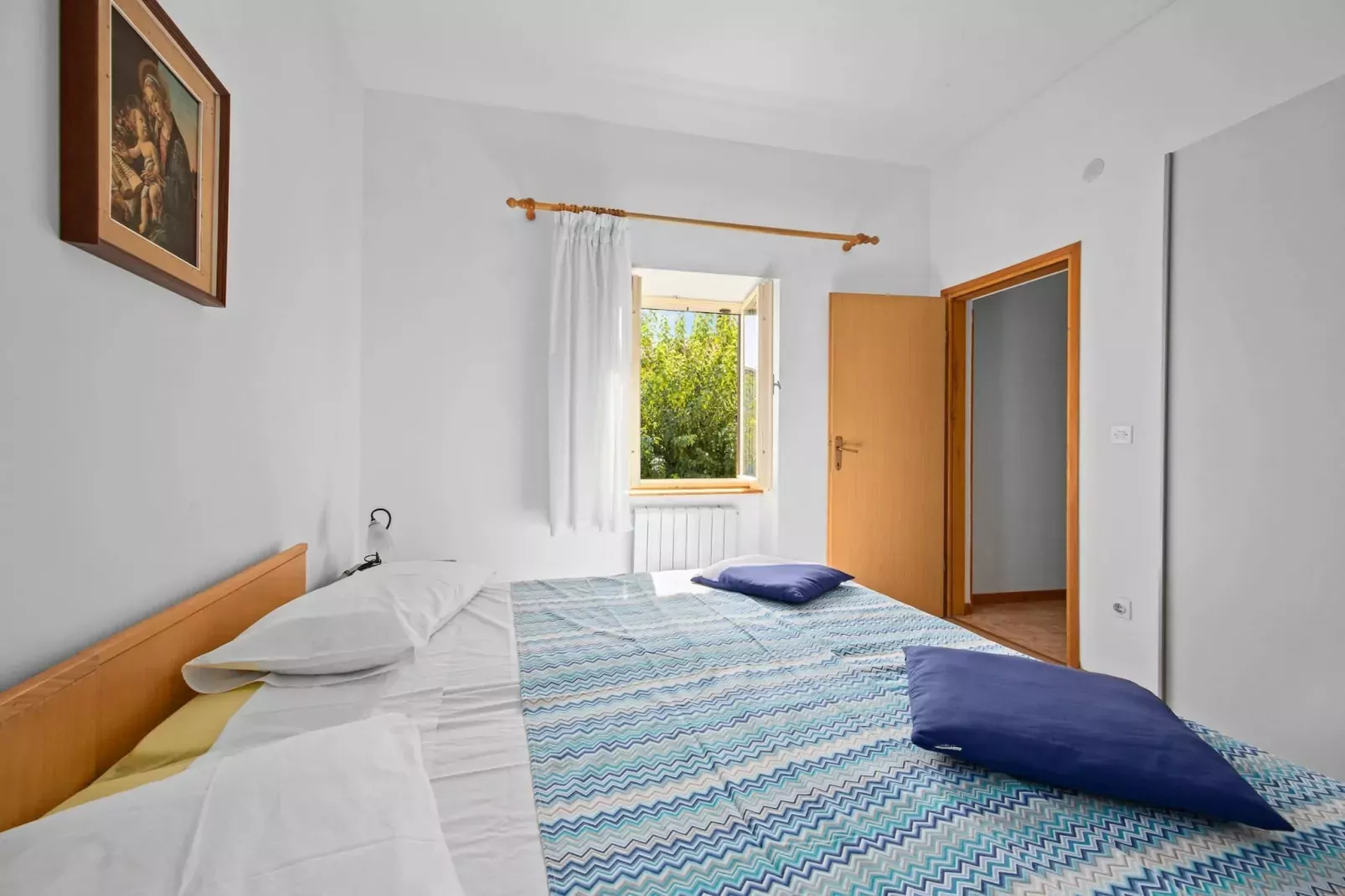 Apartment Tedi with Sea View