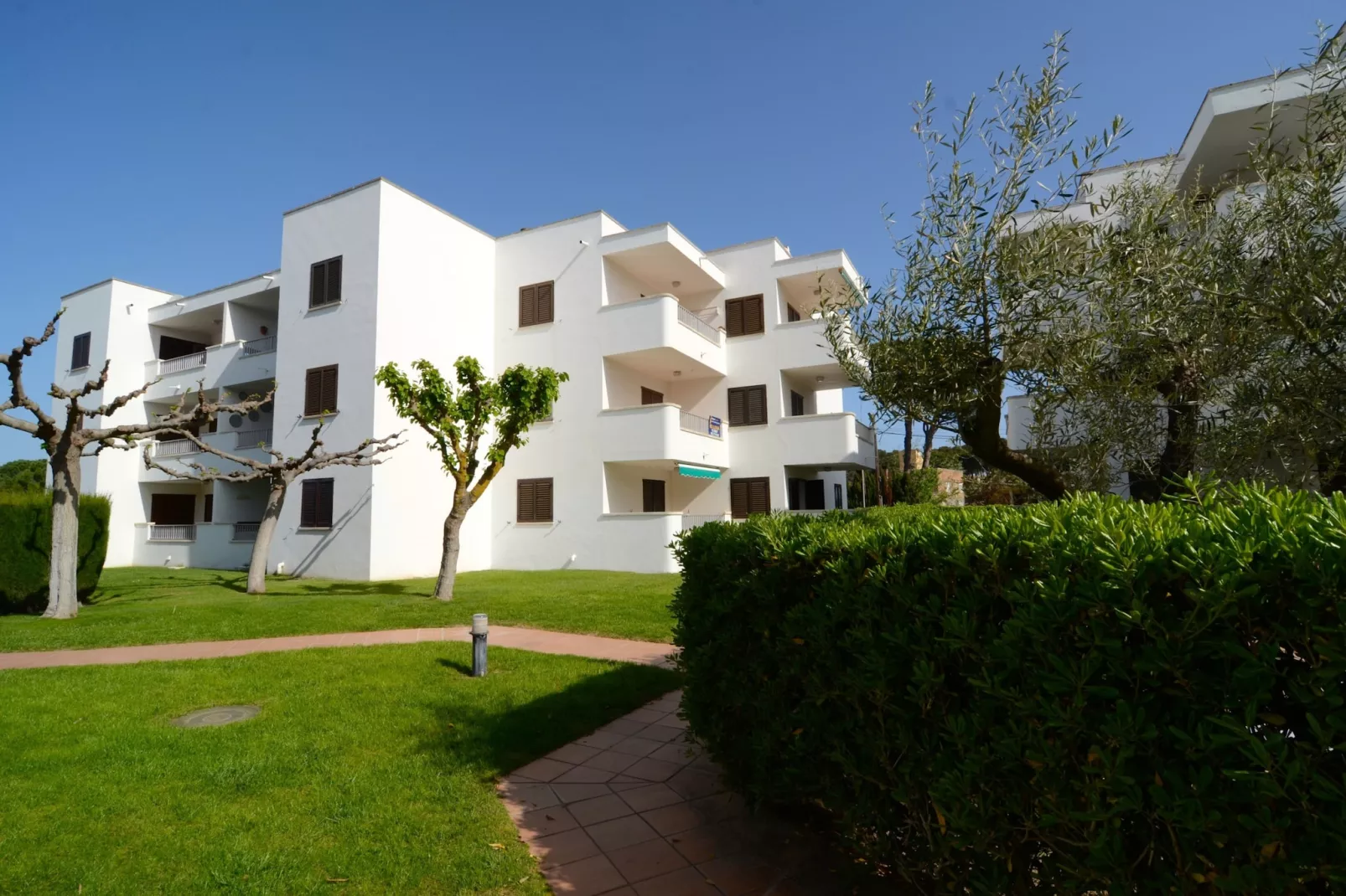 CALA MONTGO 11-Buitenkant zomer