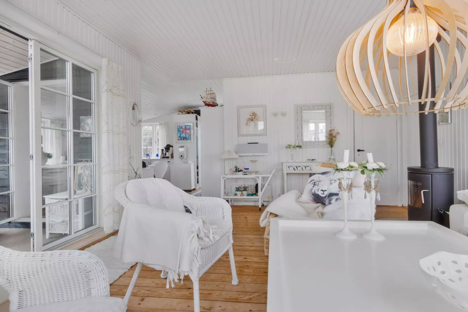 Vakantiehuis in Lokken vlakbij zee-Binnen