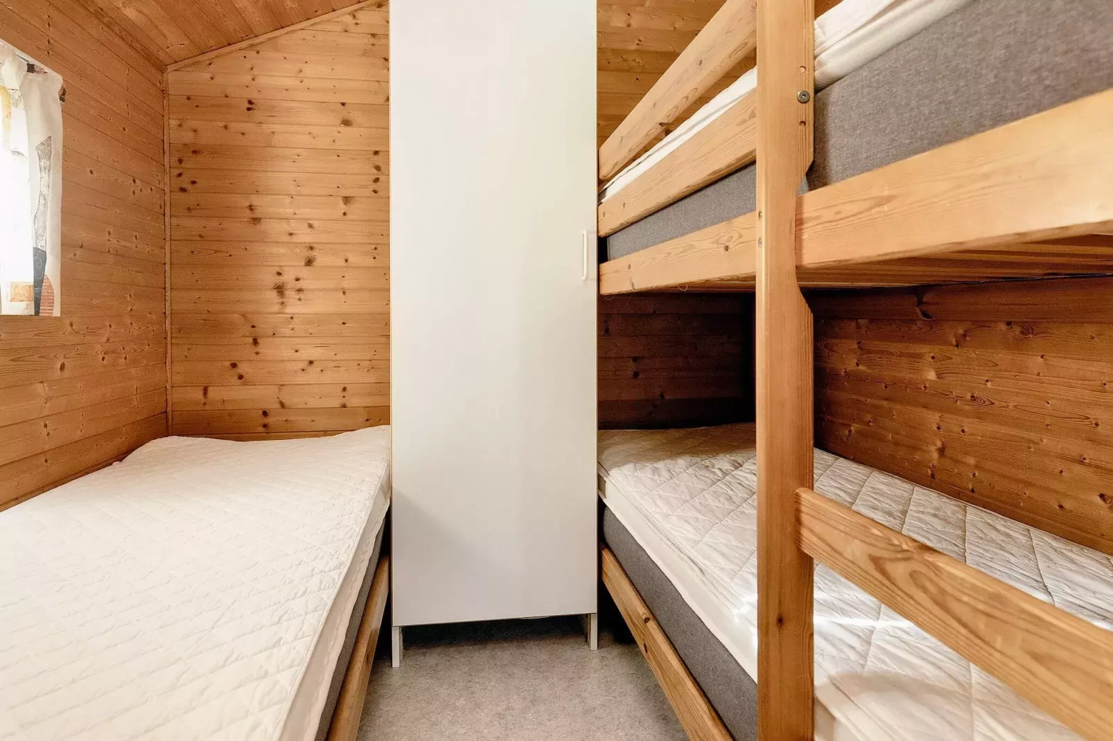 Kahyt med toilet og brusebad(L5)-Binnen