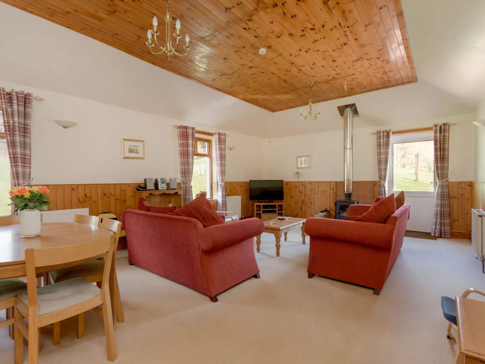 Doonans Cottage-Binnen