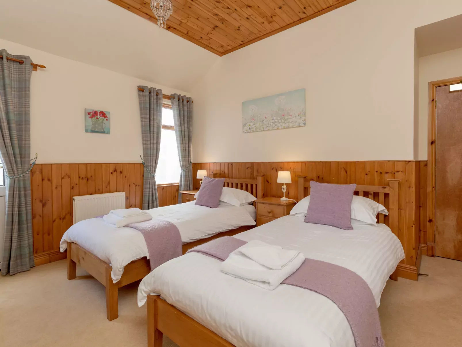 Doonans Cottage-Binnen