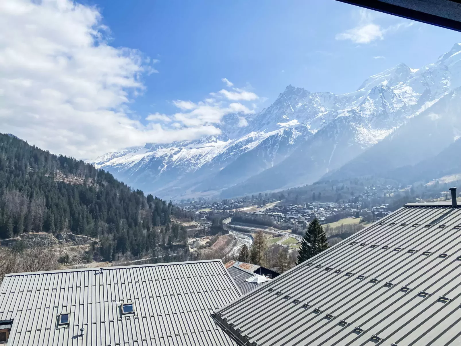 Les Grands Balcons-Buiten